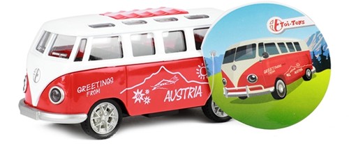 Retro bus -Greetings from Austria- in display-3