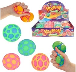 Knijpbal Mesh Ball Hexagon 7cm 4 assorted in display (12)